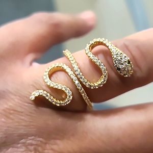 Crystals Sanake Ring